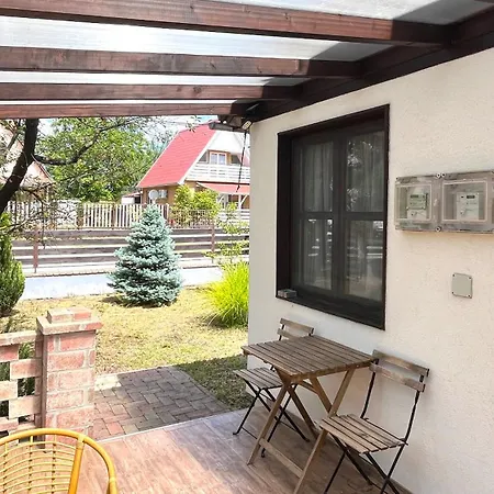 Aranypart Apartmanhazak Apartman *
