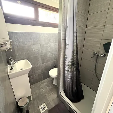 Aranypart Apartmanhazak *